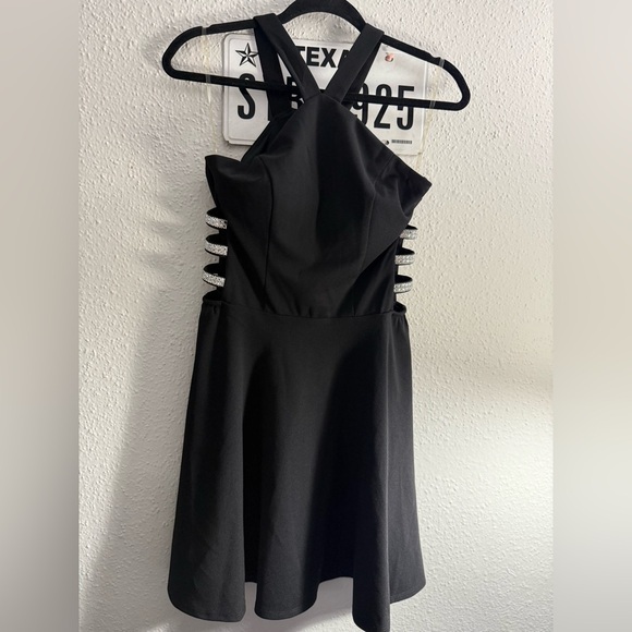 Speechless Black Halter Sundress Cocktail Size 9 - Picture 1 of 12
